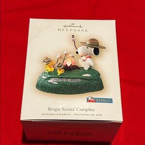 Snoopy Hallmark Keepsake Ornament "Beagle Scouts' Campfire" (2007)